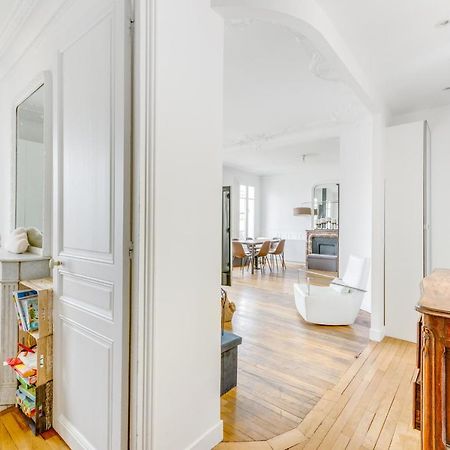 勒瓦卢瓦-佩雷Place De La Mairie公寓 外观 照片